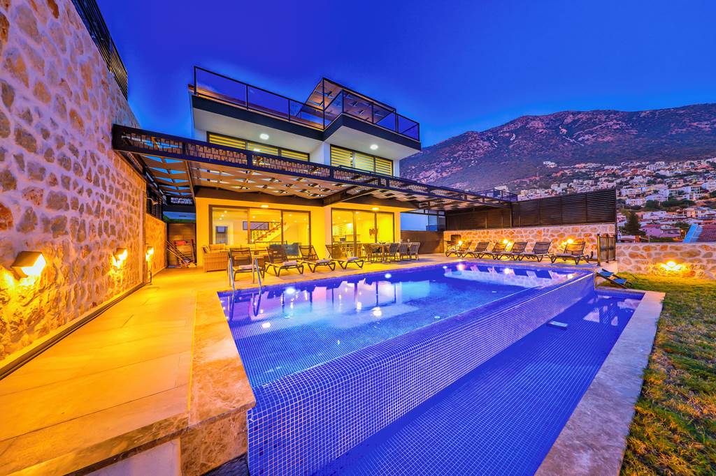 DLM_85616_Villa_Bella_Evi_0623_02.jpg