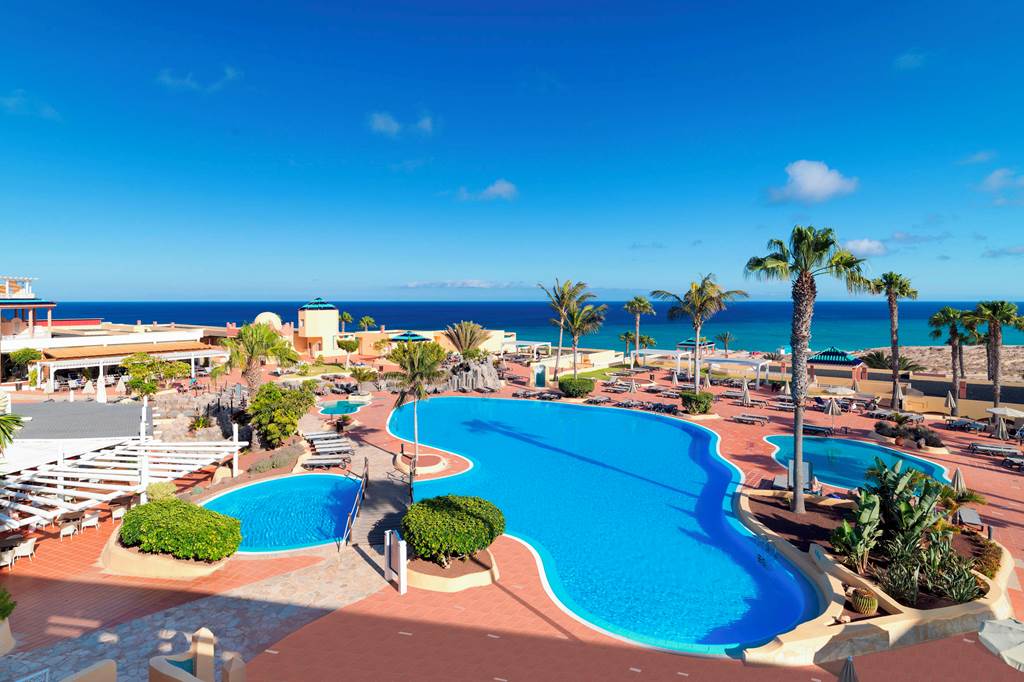 FUE_71303_H10_Playa_Esmeralda_0823_01.jpg