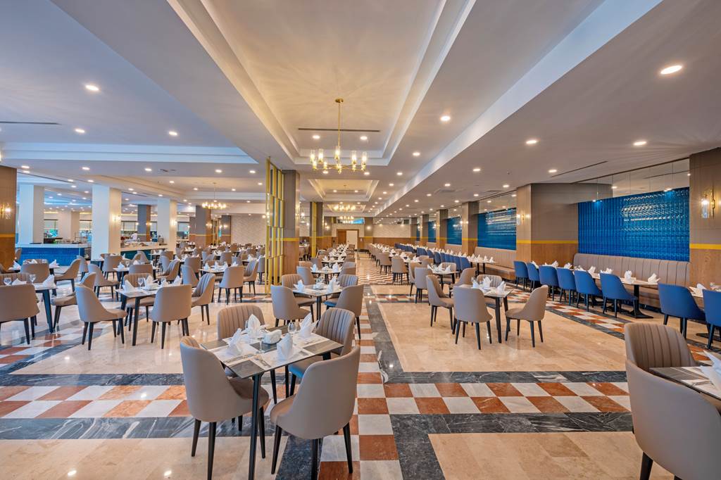 AYT_82025_Dobedan_World_Palace_Kemer_1224_06.jpg