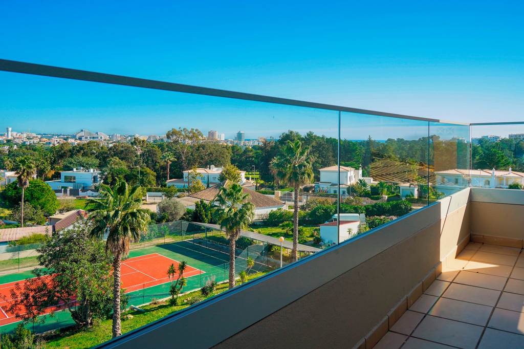 FAO_69567_Vitor's_Plaza_0424_02.jpg