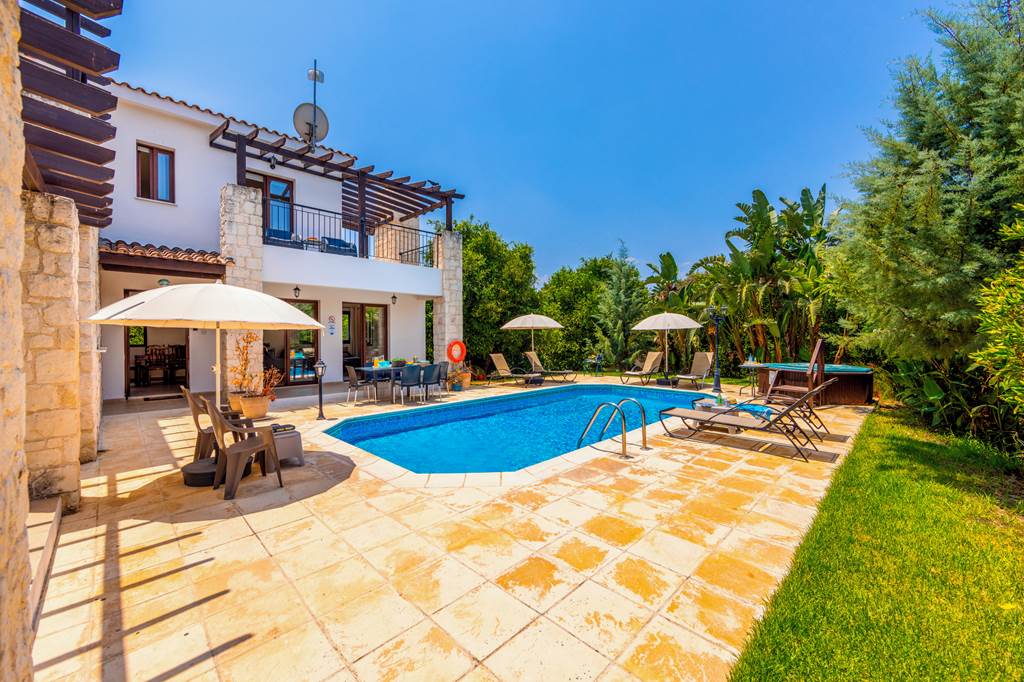 PFO_86872_Villa_Ay_Kyriaki_Paphos_0724_02.jpg