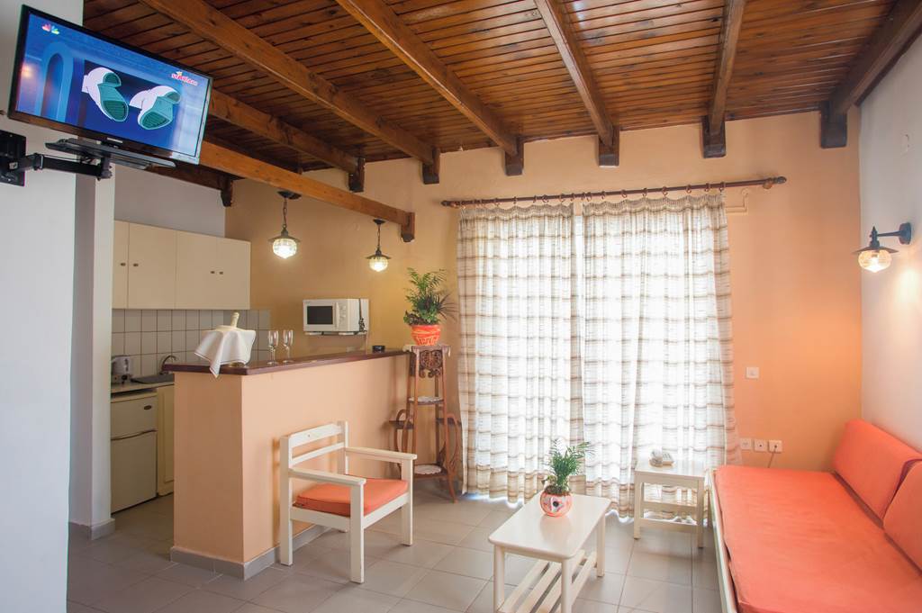 ZTH_70737_anagenessis_village_HTL_0817_14.jpg
