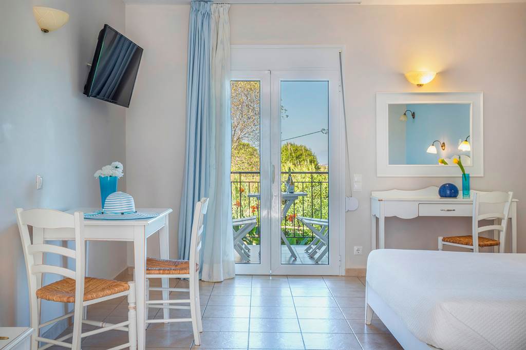 EFL_72301_Astra_Village_Hotel_&_Suites_0723_04.jpg