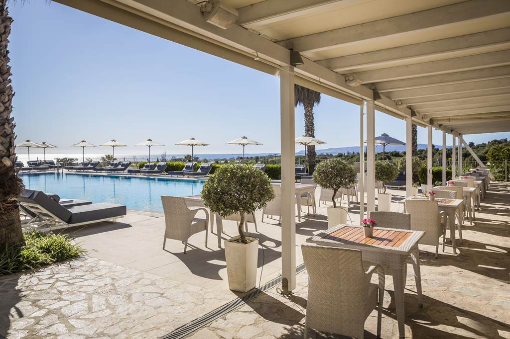EFL_72301_Astra_Village_Hotel_&_Suites_0622_11.jpg