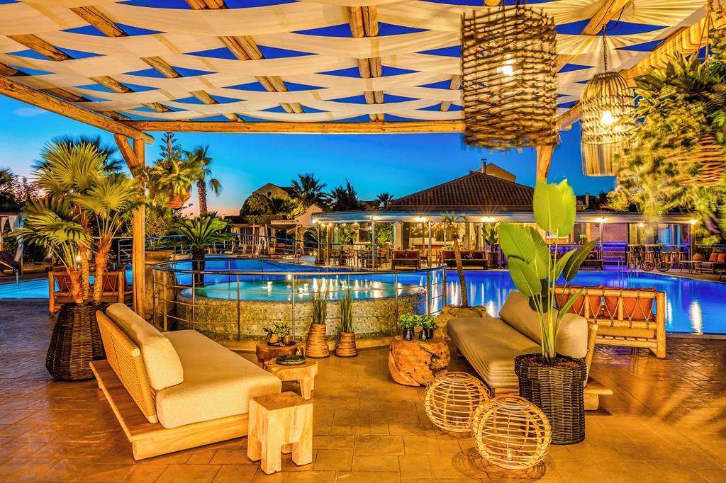 EFL_77142_Avithos_Resort_1124_05.jpg