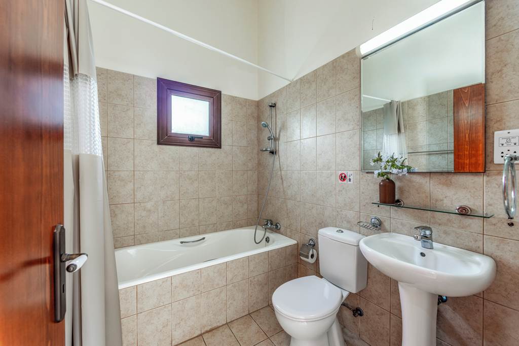 PFO_86872_Villa_Ay_Kyriaki_Paphos_0724_14.jpg