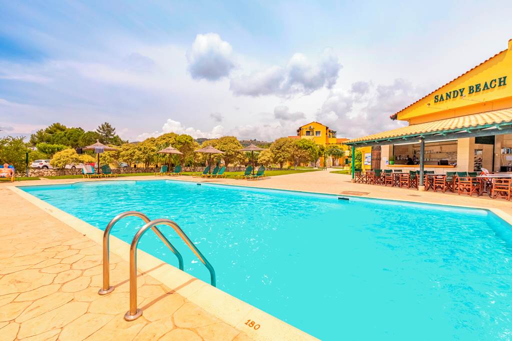 EFL_74536_Sandy_Beach_Villas_&_Apartments_0619_10.jpg