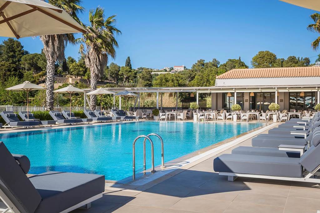 EFL_72301_Astra_Village_Hotel_&_Suites_0622_15.jpg