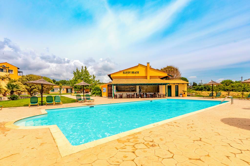 EFL_74536_Sandy_Beach_Villas_&_Apartments_0619_09.jpg