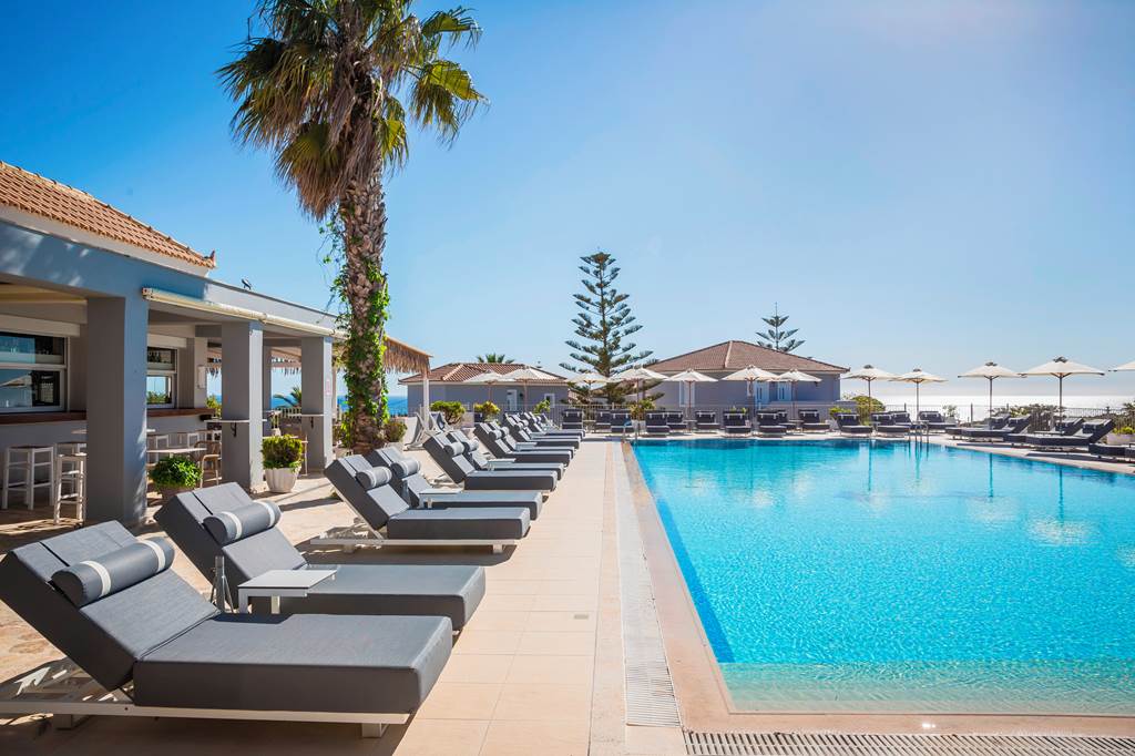 EFL_72301_Astra_Village_Hotel_&_Suites_0622_06.jpg