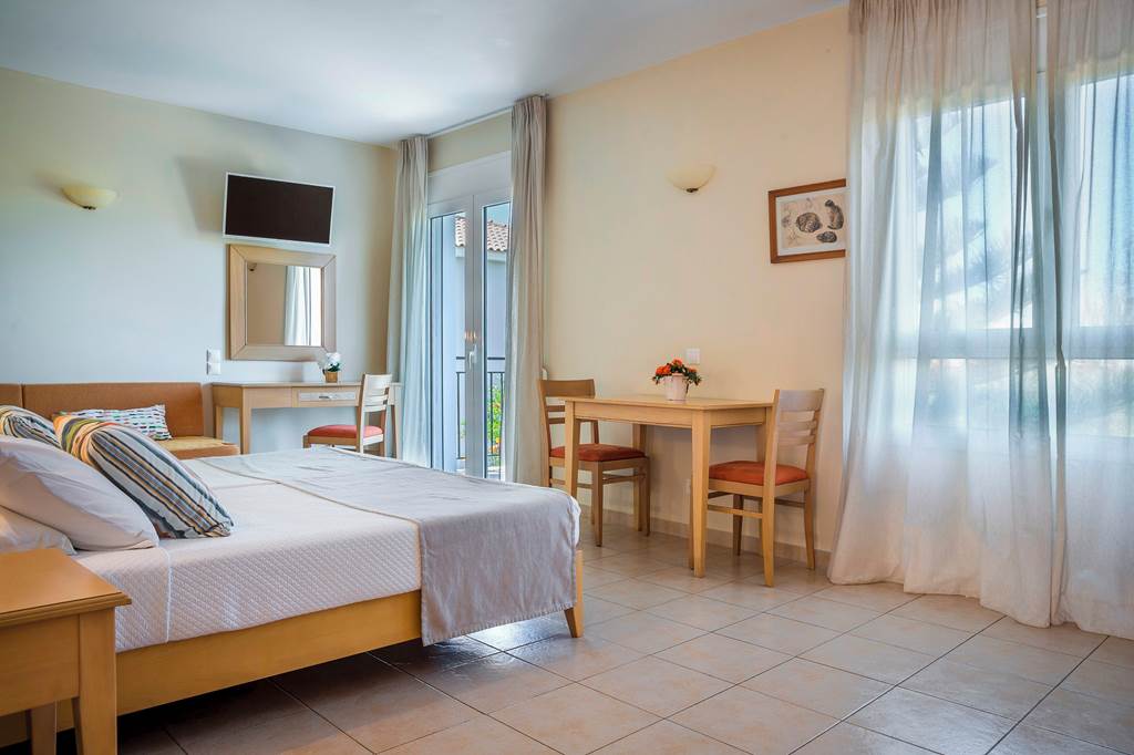 EFL_72301_Astra_Village_Hotel_&_Suites_0125_02.jpg