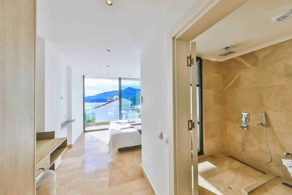 DLM_84205_Villa_Marni_0922_06.jpg