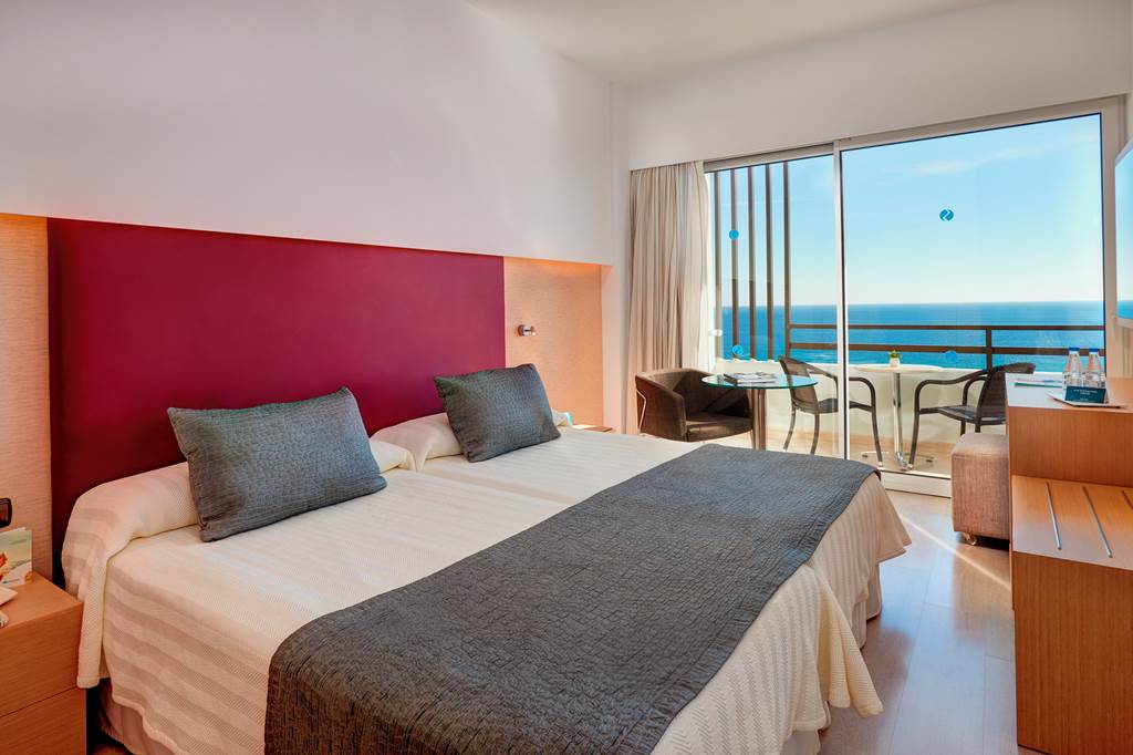 PMI_70348_CM_Playa_Del_Moro_1223_01.jpg