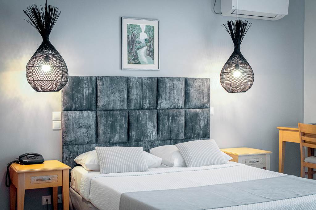 EFL_72301_Astra_Village_Hotel_&_Suites_0522_10.jpg