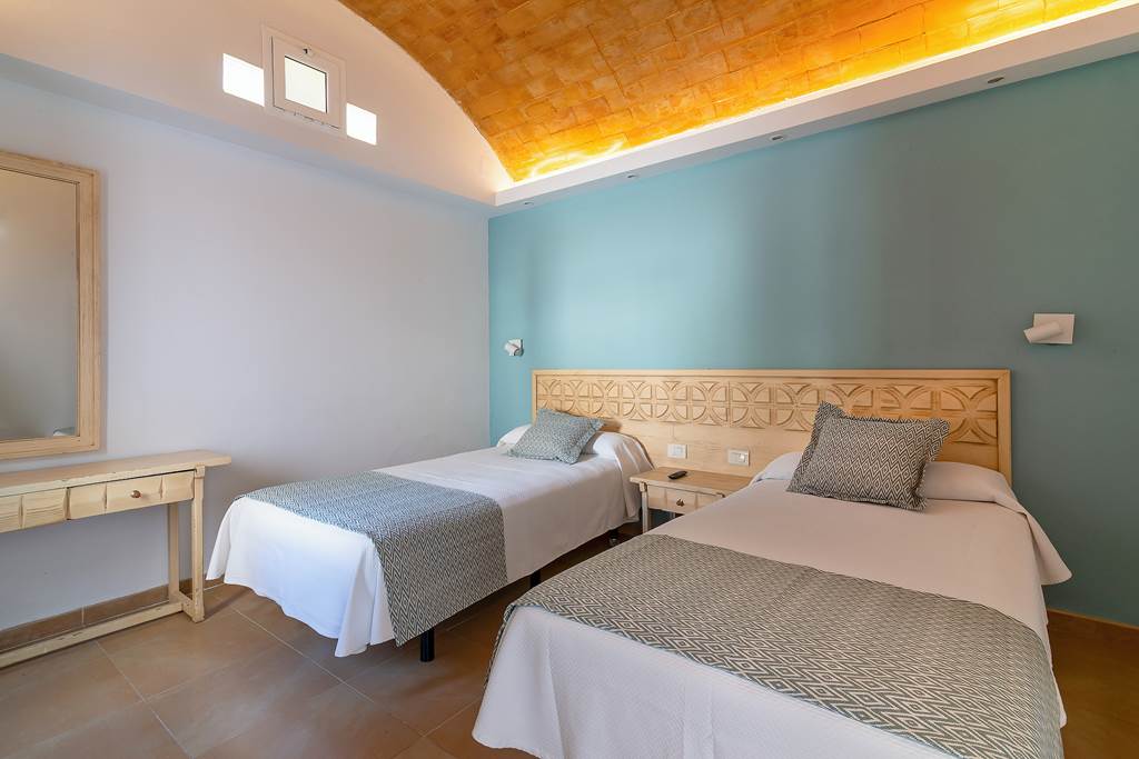 LPA_70005_Cordial_Biarritz_Bungalows_1024_02.jpg