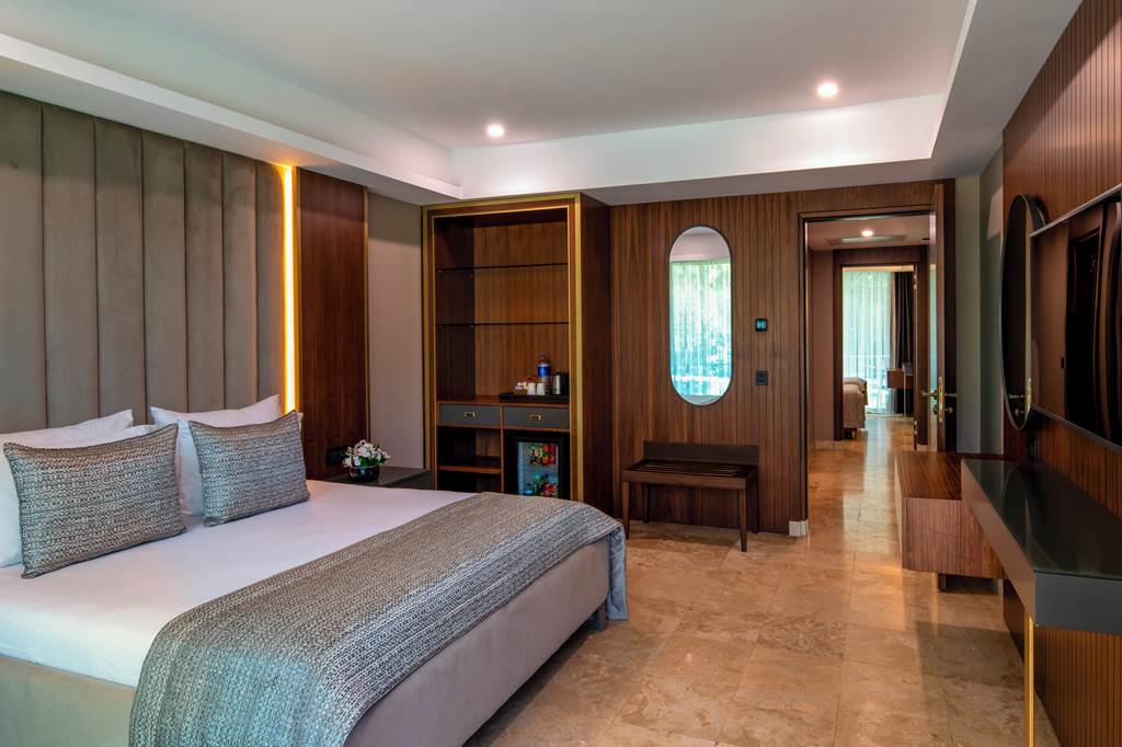 BJV_71626_Vogue_Hotel_Bodrum_0924_08.jpg