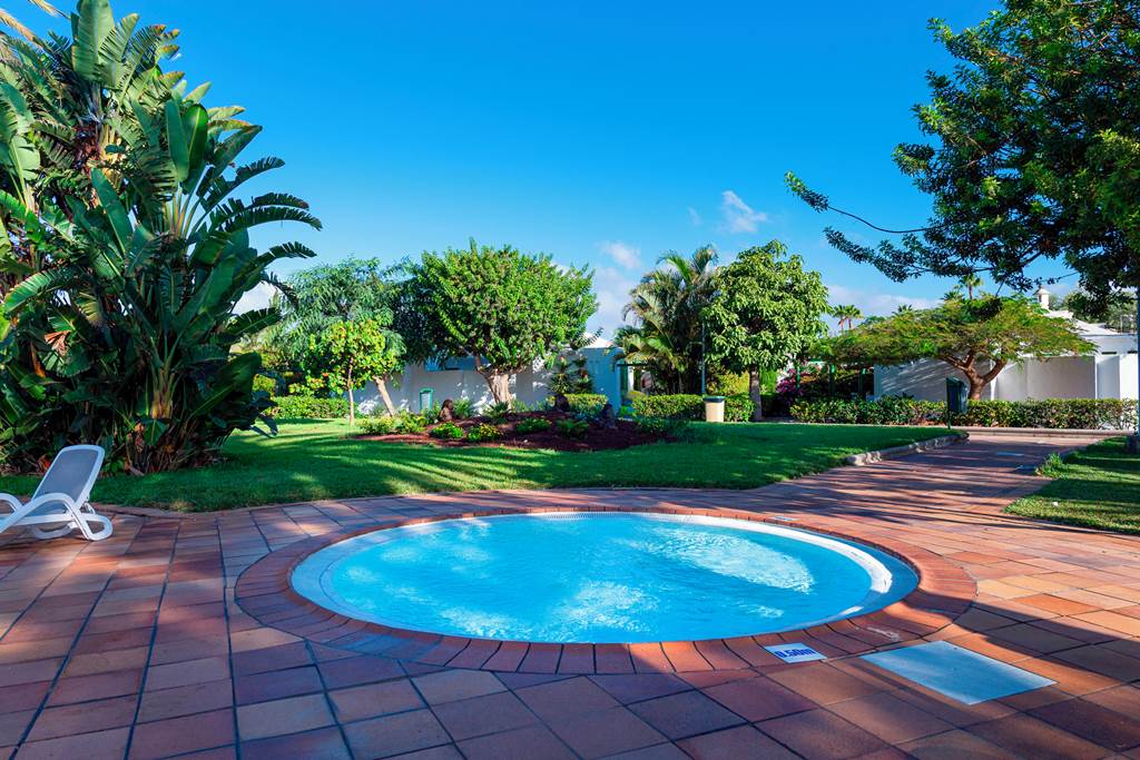 LPA_68502_Cordial_Sandy_Golf_Bungalows_0121_04.jpg