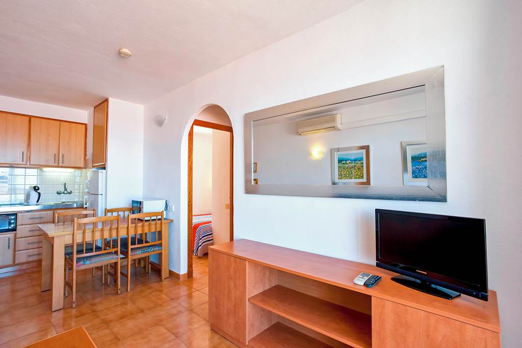 MAH_71832_Sa_Mirada_Apartments_0920_05.jpg