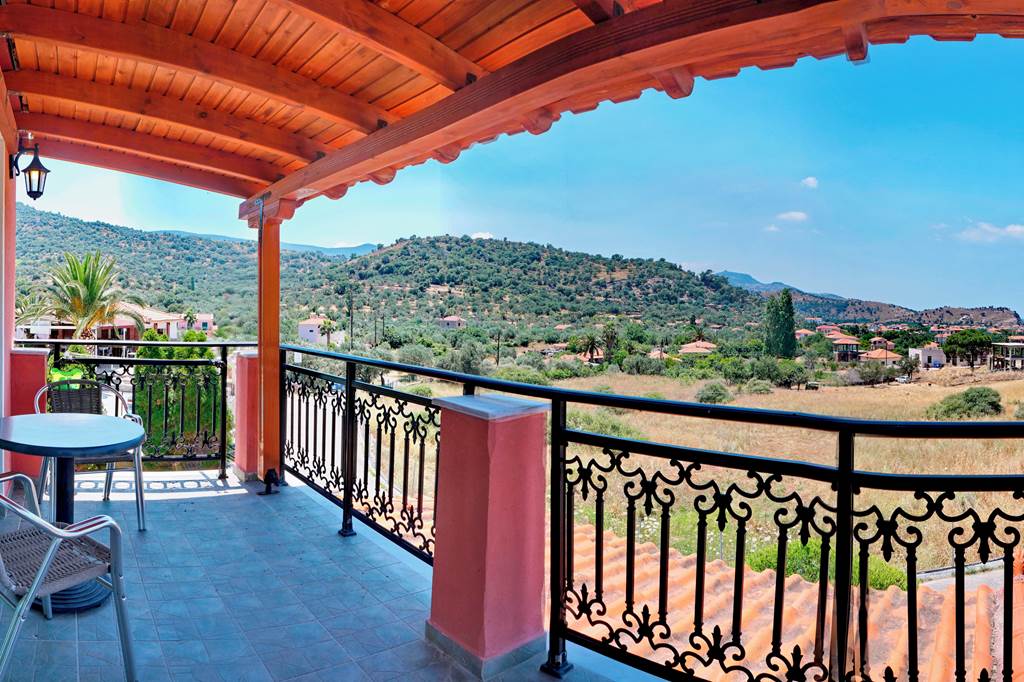 MJT_86305_Yakinthos_Garden_1223_39.jpg