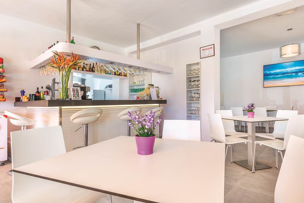 PMI_3437_Don_Miguel_Apartments_0417_01.jpg