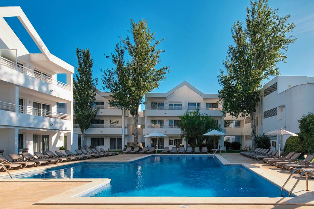 PMI_84458_Duvabitat_Apartments_0822_05.jpg