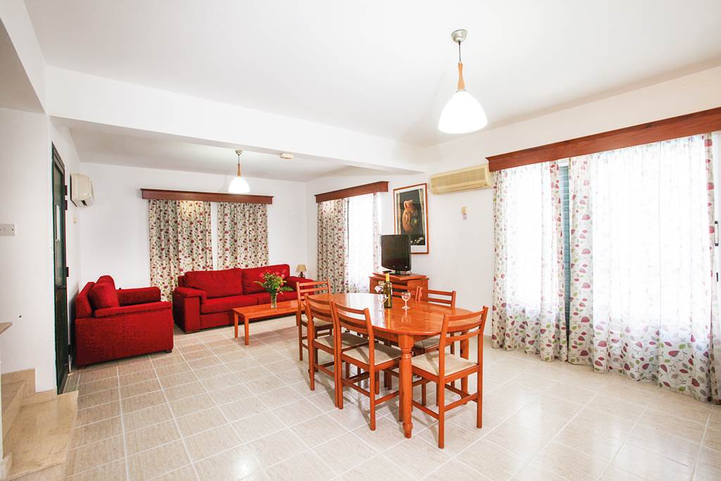 PFO_75646_Kotsias_Villas_3Bed_SSV_0417_07.jpg
