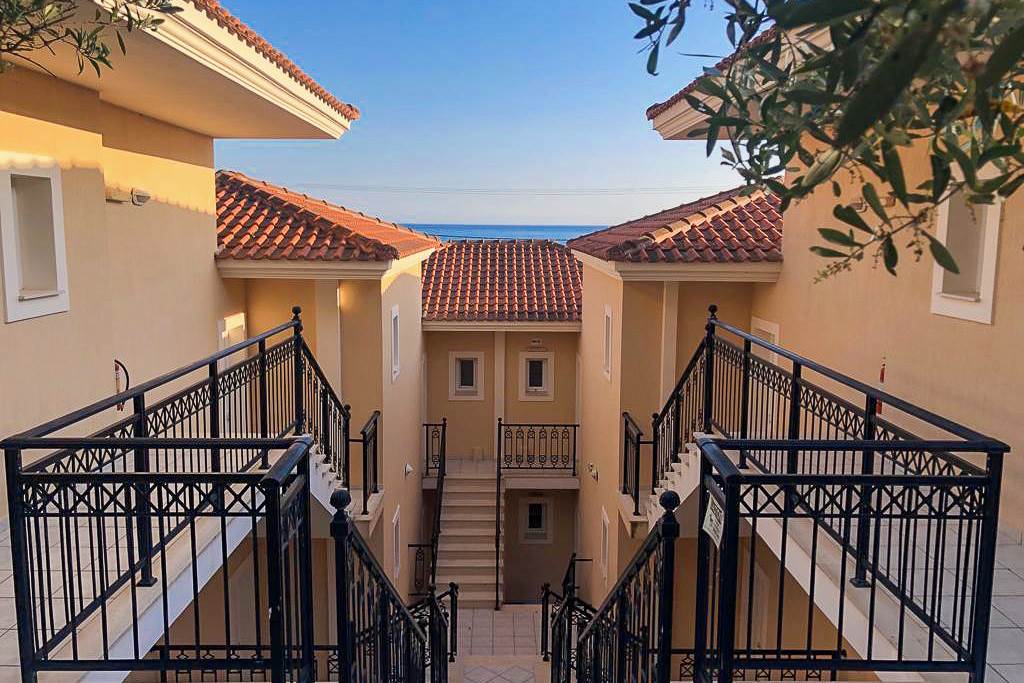 EFL_85931_Lourdas_Beach_Apartments_0823_20.jpg