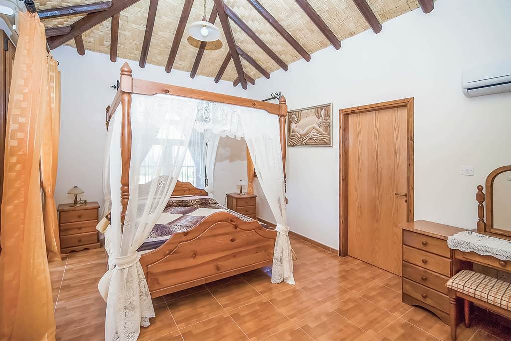 PFO_86565_Villa_Stavroulla_Paphos_1223_11.jpg