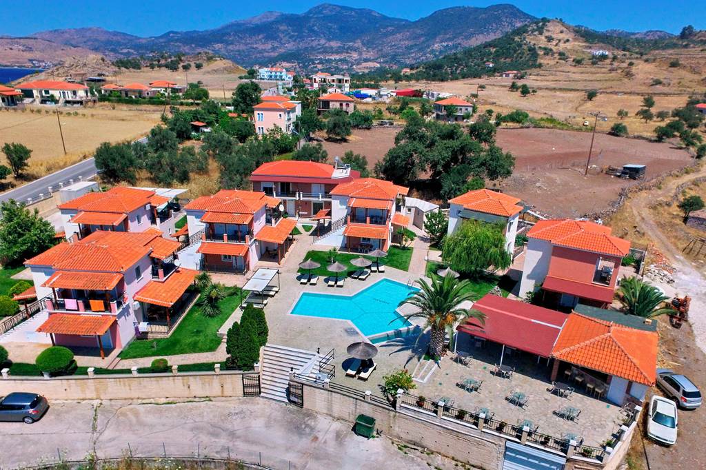 MJT_86305_Yakinthos_Garden_1223_02.jpg