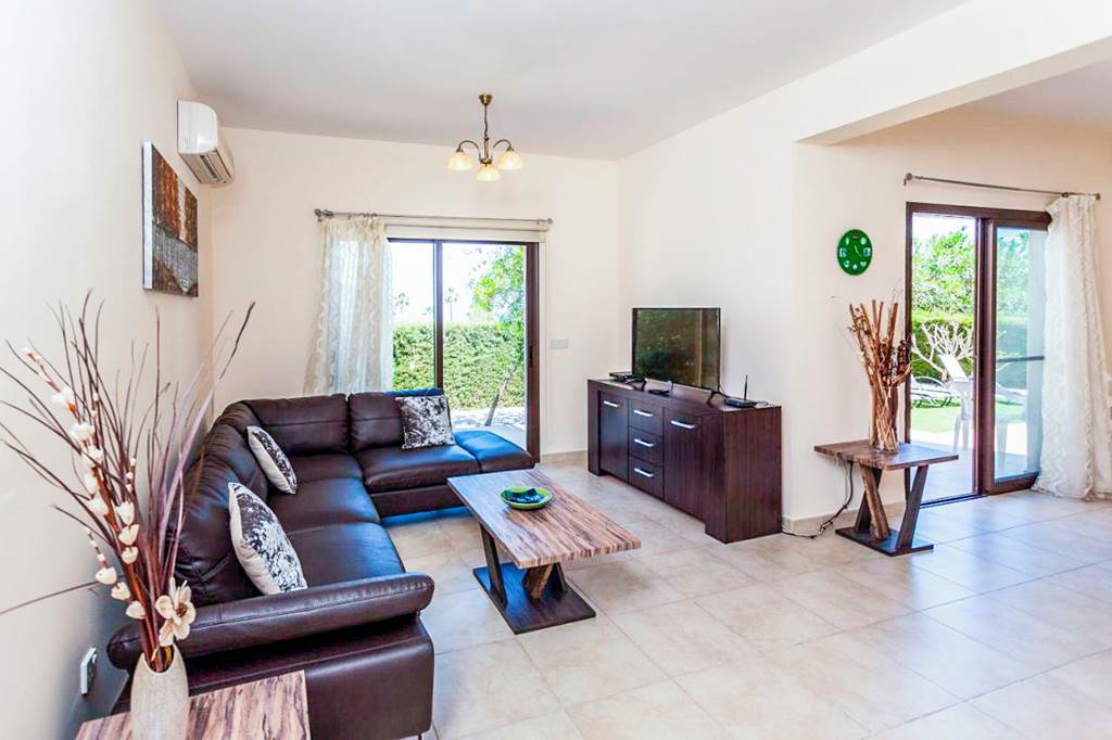 PFO_85139_Villa_Lara_Latchi_0223_02.jpg