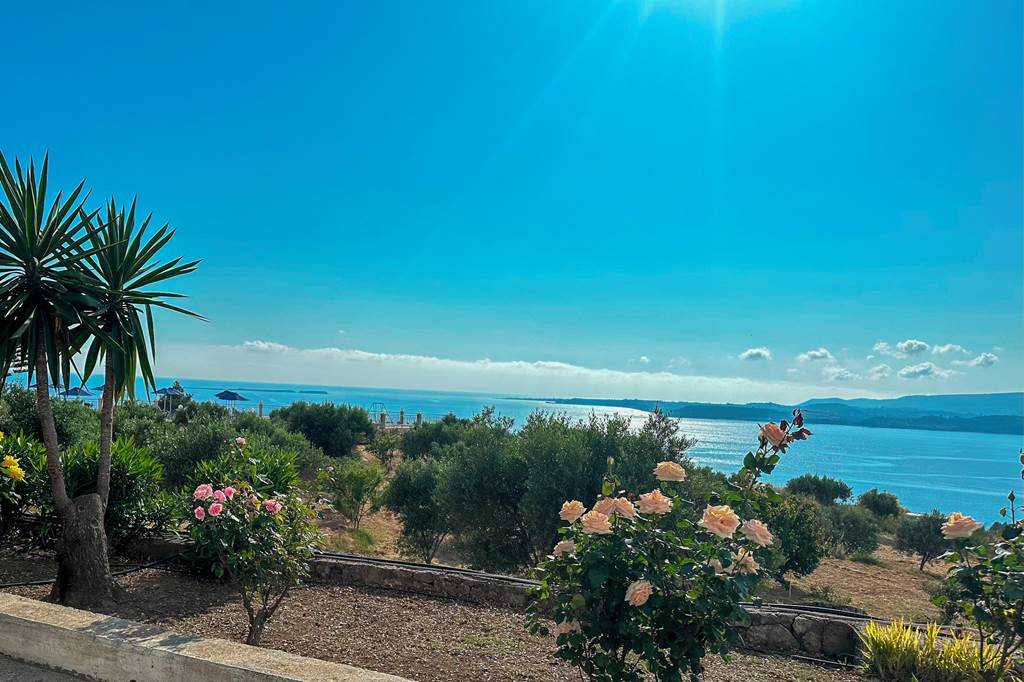 EFL_79843_Panorama_Village_0623_01.jpg