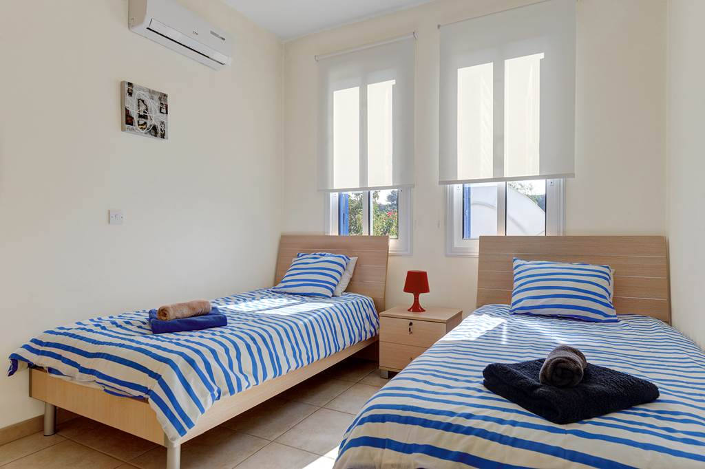 PFO_75160_latchi_BCH_villa_0317_08.jpg
