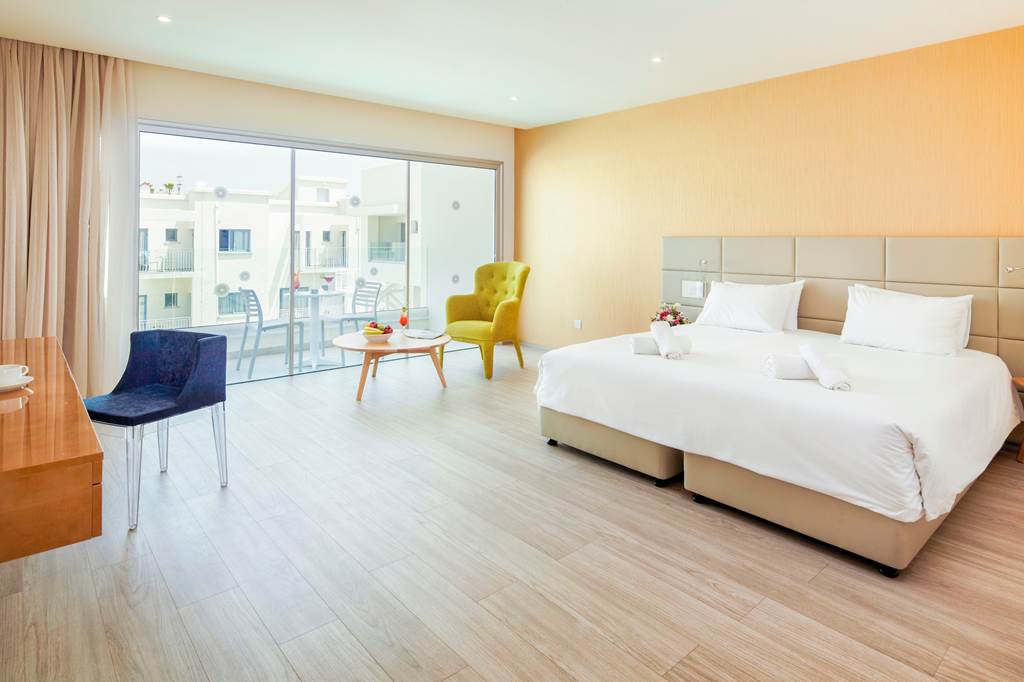 LCA_83144_Melpo_Antia_Luxury_Apartments_&_Suites_0721_18.jpg
