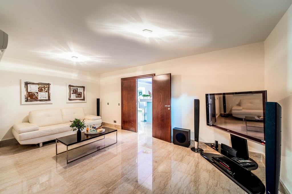 PFO_84614_Harmonia_Beach_Villa_1122_13.jpg