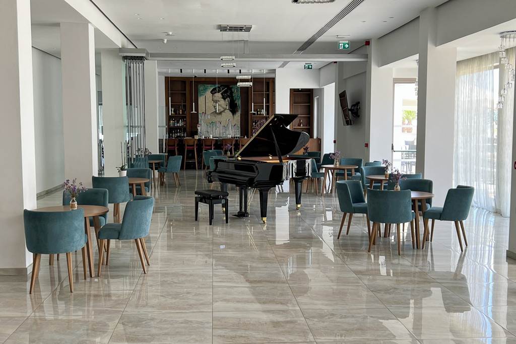 LCA_83157_Mandali_Hotel_1223_01.jpg