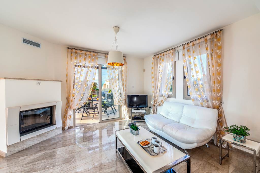 PFO_79887_Villa_Paralia_0519_04.jpg