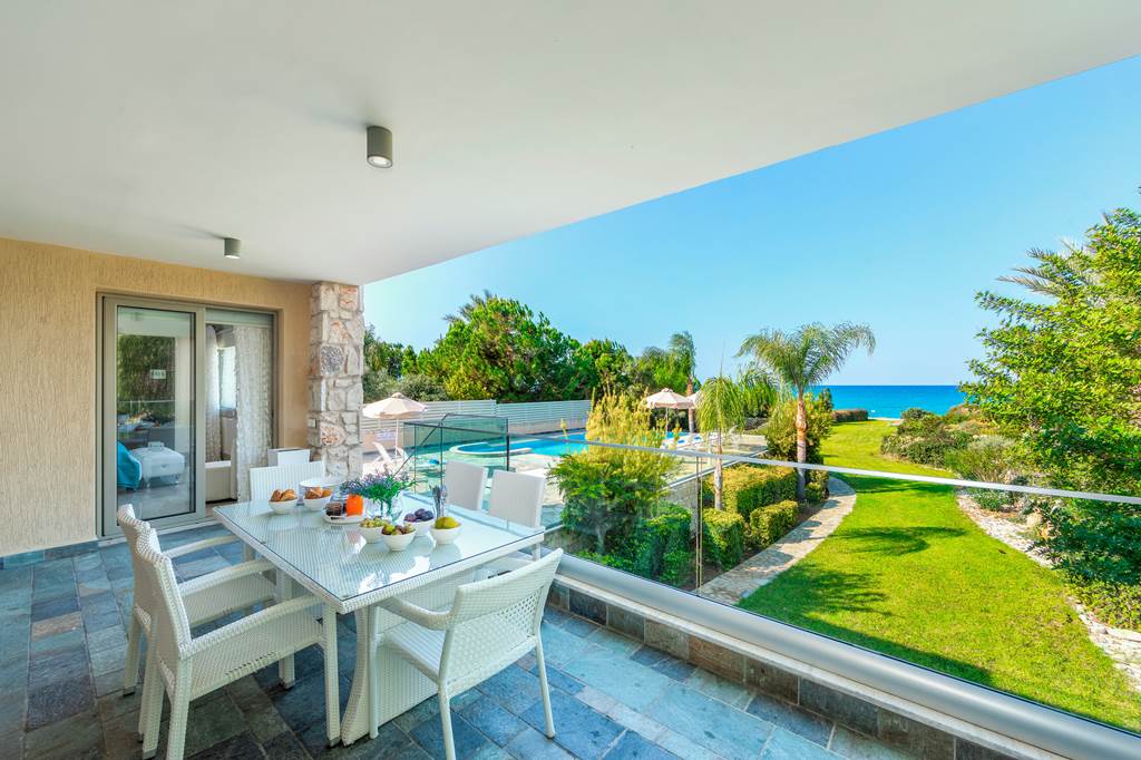 PFO_84614_Harmonia_Beach_Villa_1122_03.jpg