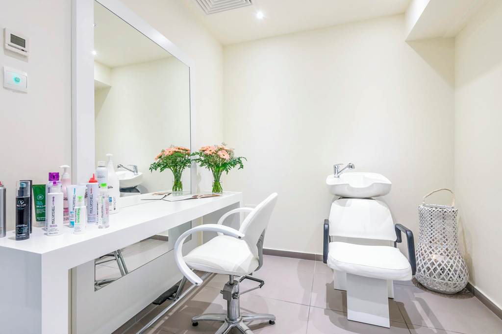 LCA_83144_Melpo_Antia_Luxury_Apartments_&_Suites_0721_06.jpg