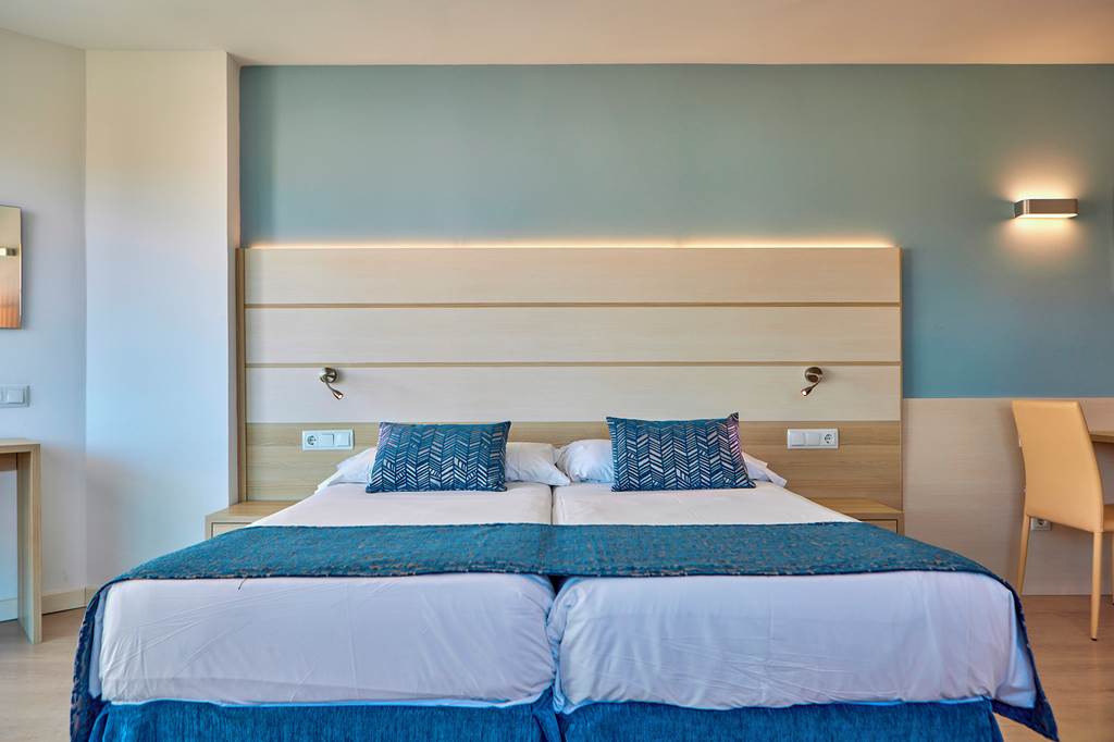 PMI_71834_Tomir_Portals_Suites_1023_12.jpg