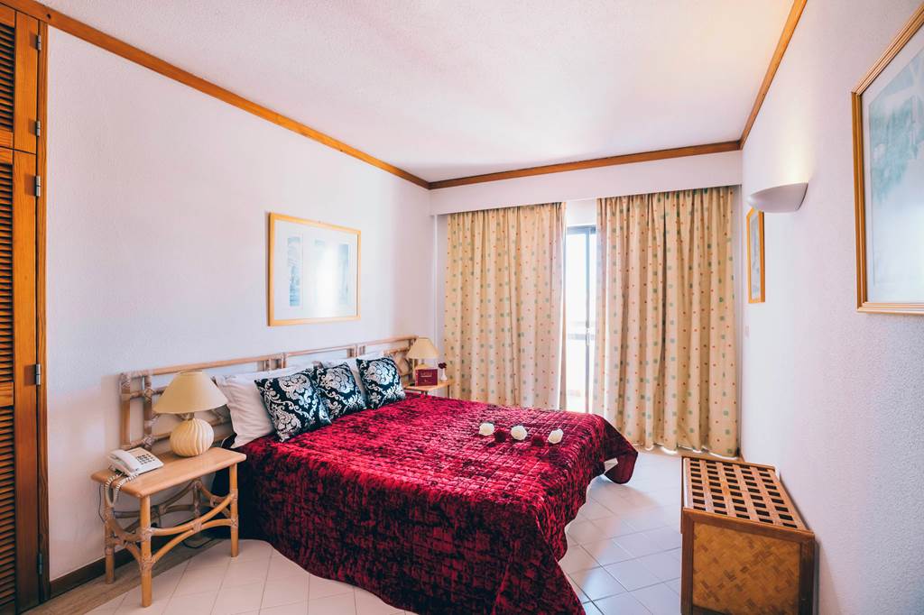 FAO_71802_Ourapraia_Hotel_Apartments_1122_01.jpg