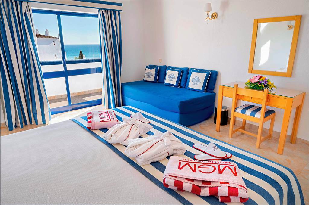 FAO_71804_Oura_View_Beach_Club_0922_37.jpg