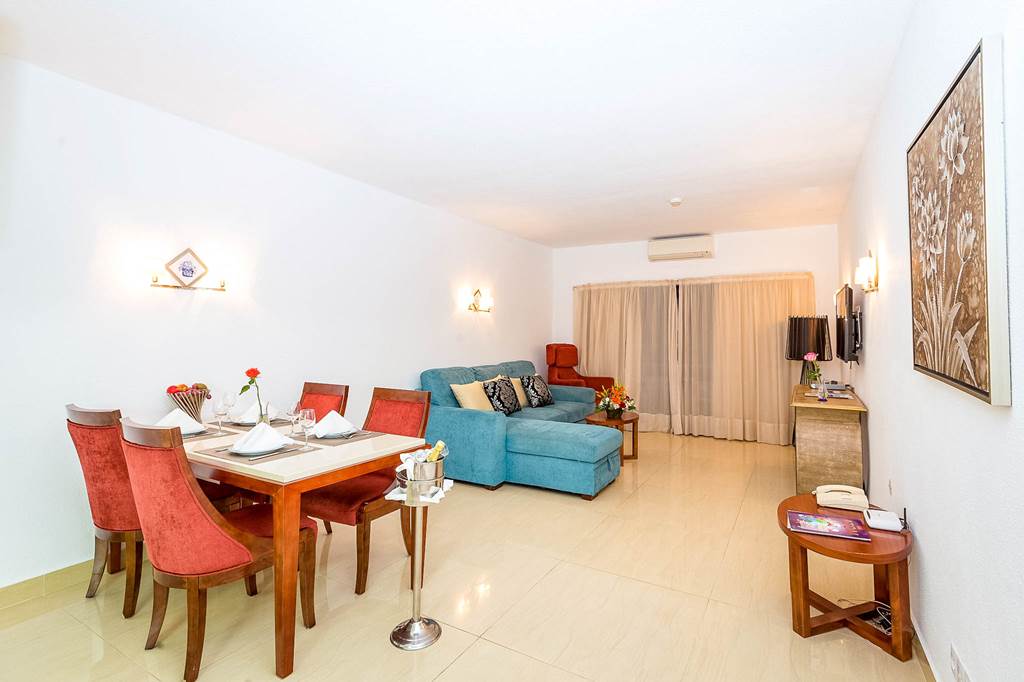 FAO_71804_Oura_View_Bch_Club_0217_30.jpg