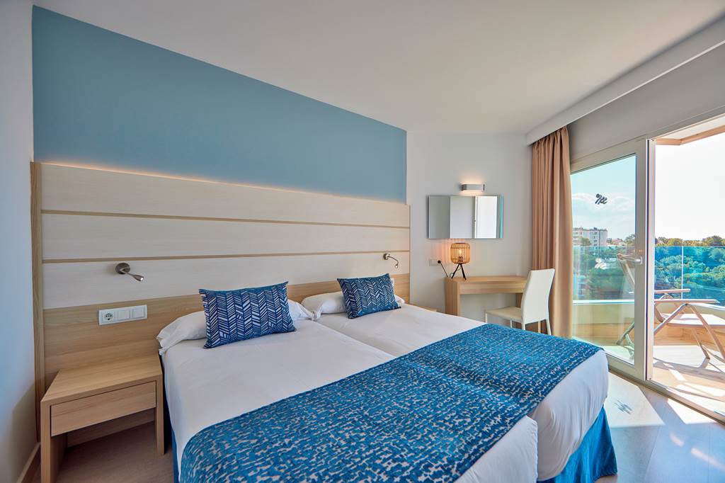 PMI_71834_Tomir_Portals_Suites_1023_18.jpg