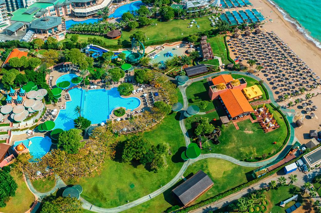 AYT_73239_Gloria_Verde_Resort_0722_01.jpg