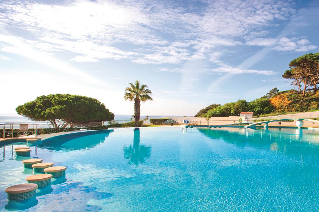 FAO_71804_Oura_View_Beach_Club_1113_06.jpg