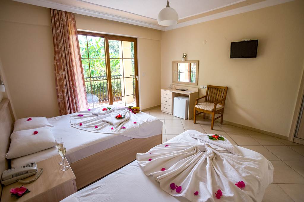 DLM_76411_Gokcen_Hotel_1017_02.jpg