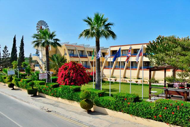 LCA_272_Napa_Prince_Hotel_Apartments_0424_01.jpg