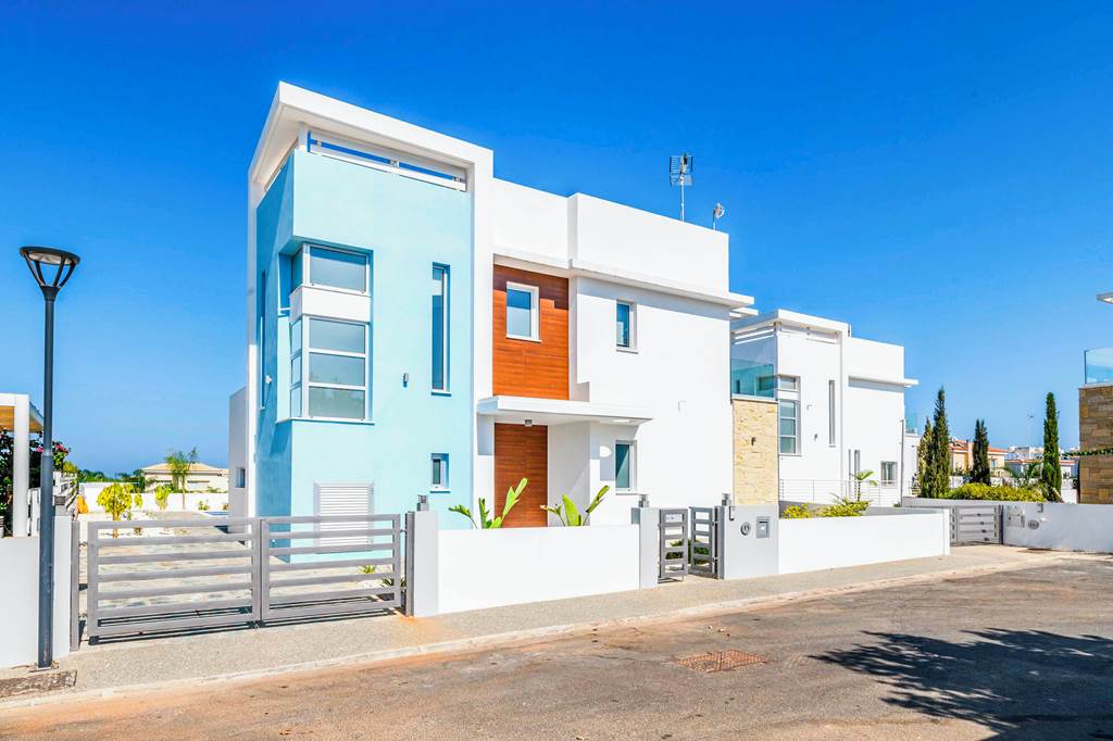 LCA_89166_Mylos_Lifestyle_Seaview_Villa_15_0325_05.jpg