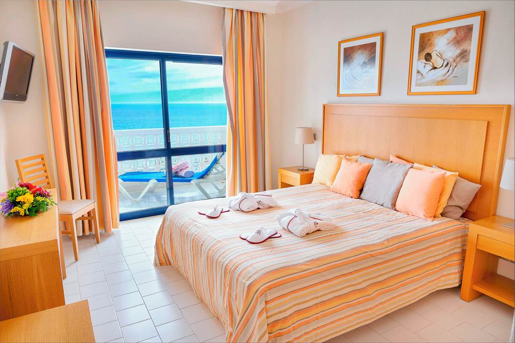 FAO_71804_Oura_View_Beach_Club_0922_22.jpg