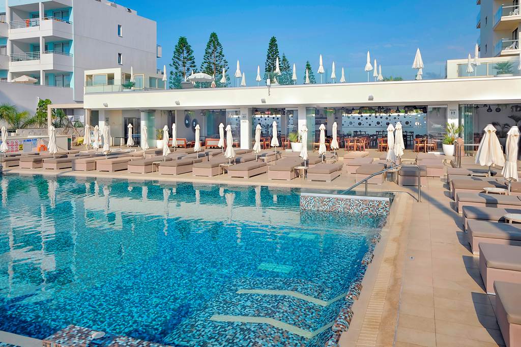 LCA_80733_Nelia_Beach_Hotel_0719_43.jpg